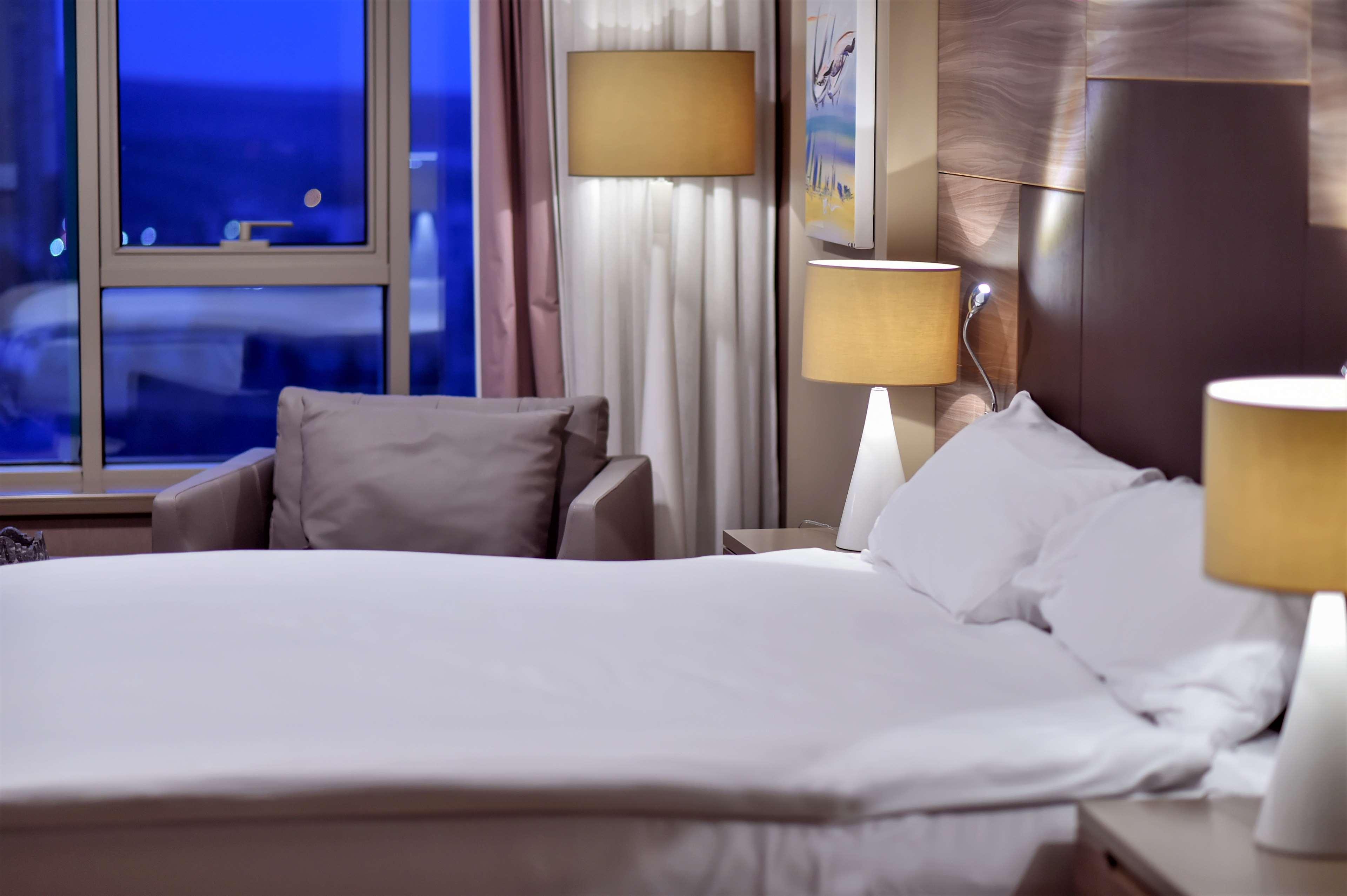 Hotel Doubletree By Hilton Ankara Incek Exterior foto
