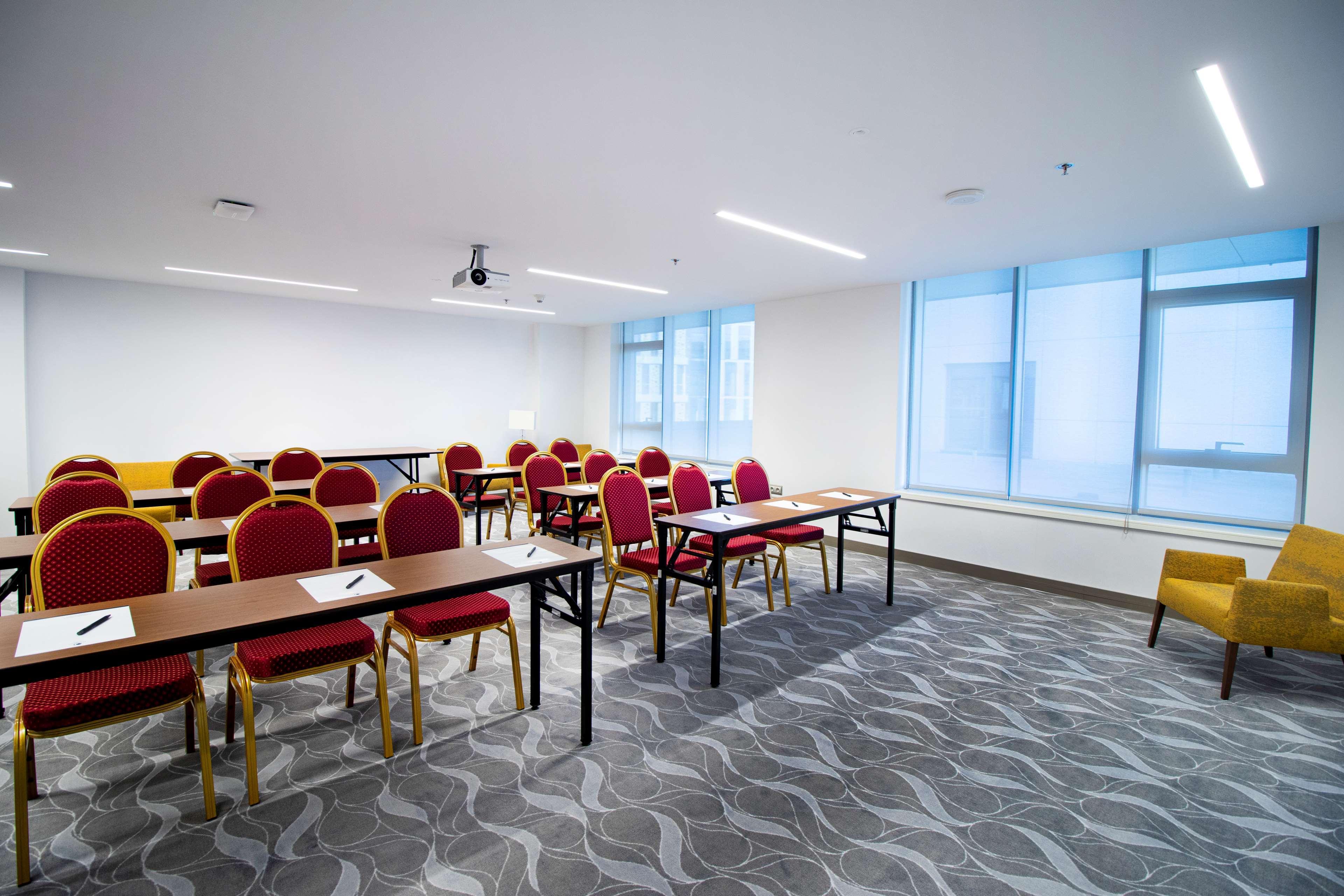 Hotel Doubletree By Hilton Ankara Incek Exterior foto