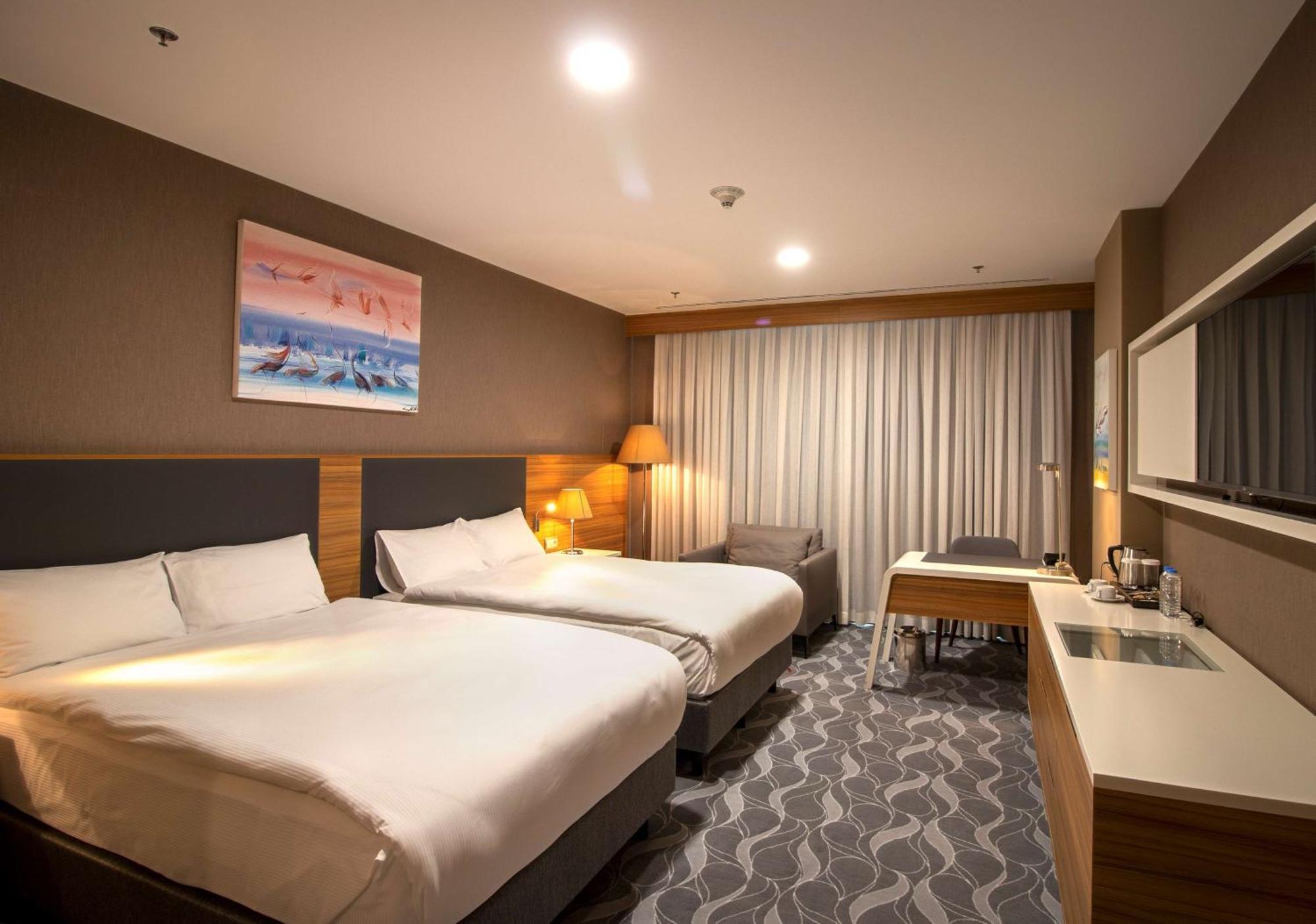 Hotel Doubletree By Hilton Ankara Incek Exterior foto