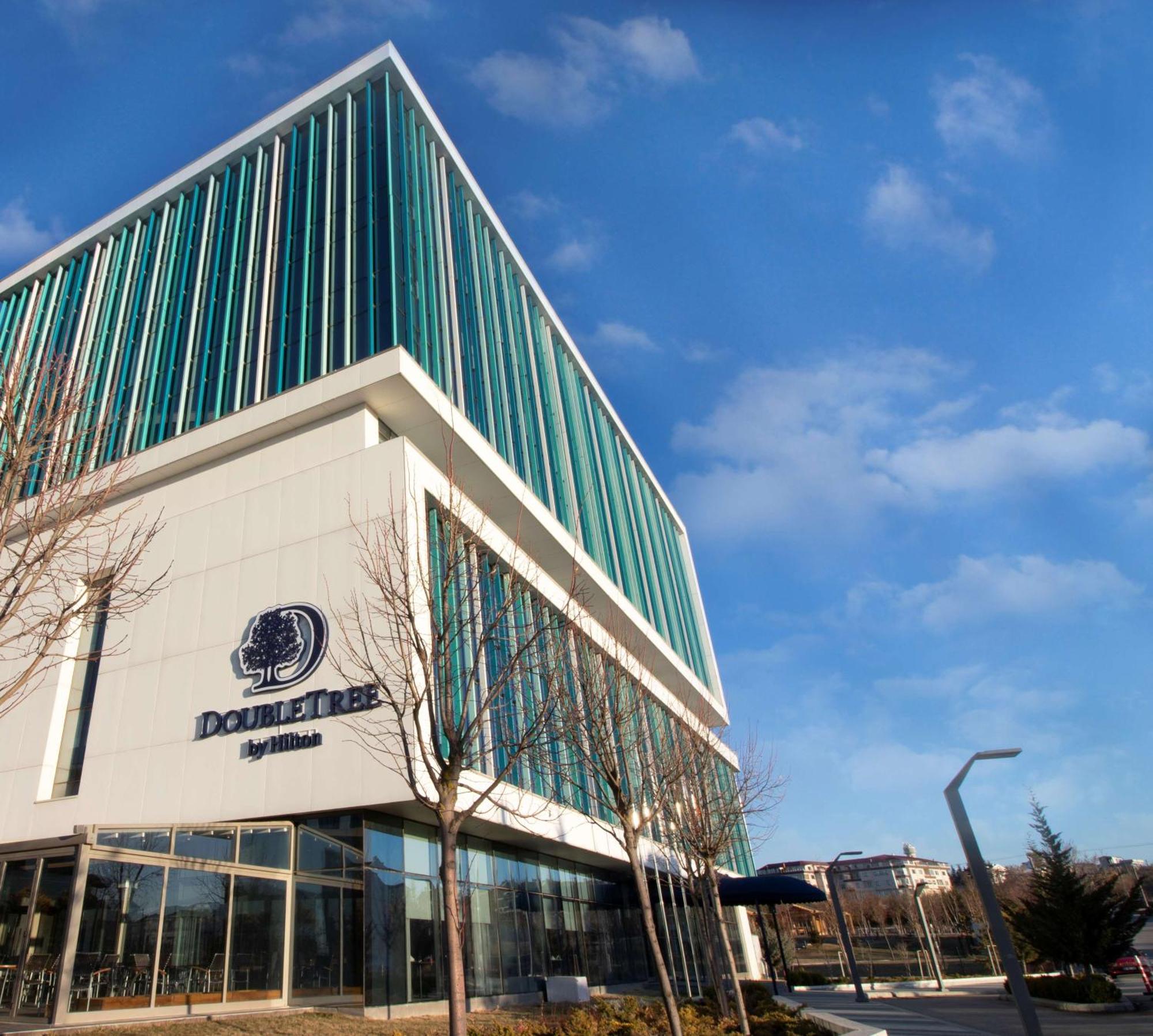Hotel Doubletree By Hilton Ankara Incek Exterior foto
