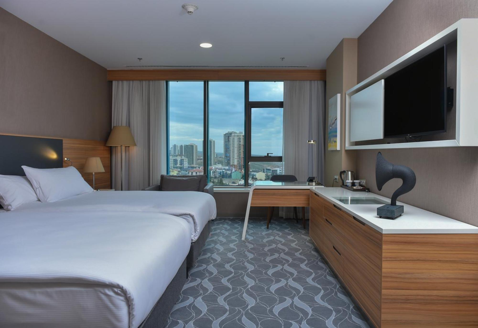 Hotel Doubletree By Hilton Ankara Incek Exterior foto