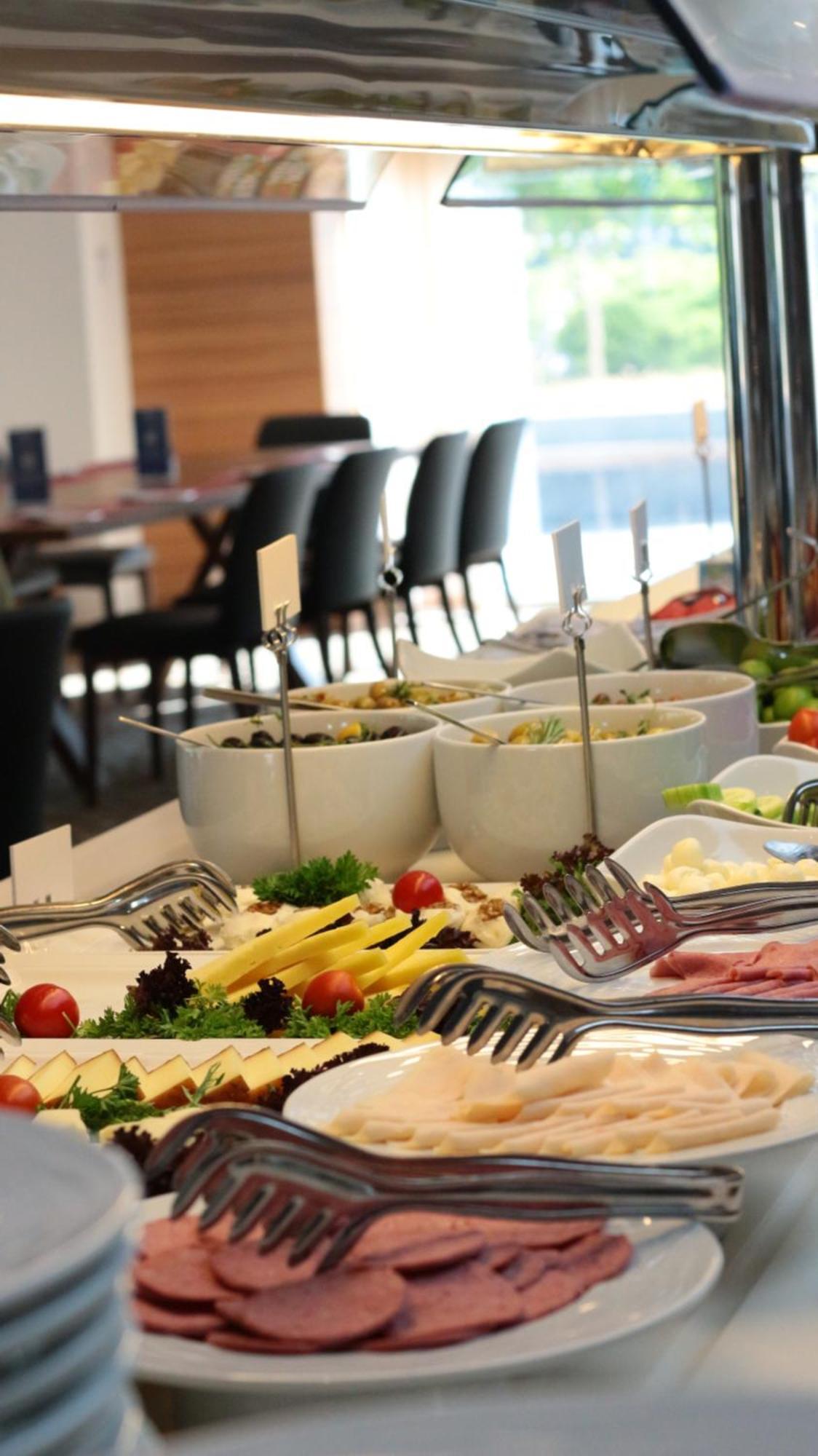 Hotel Doubletree By Hilton Ankara Incek Exterior foto